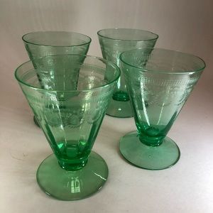 Set of 4 uranium glasses
